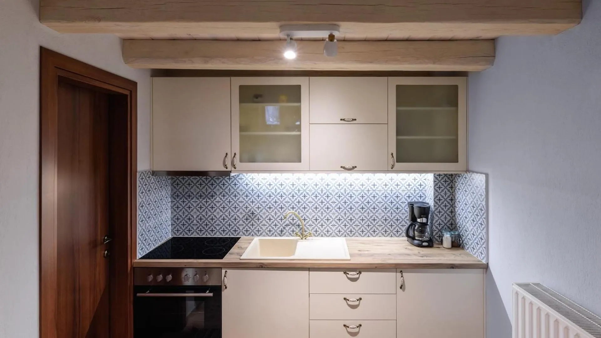 Άρνη' Κόρη Του Αιόλου 2 Apartment Arnaía 0*,  Grecia